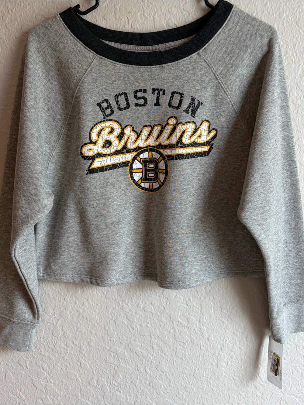 Boston Bruins NHL Medium Gray Sweatshirt - Girls Medium (7/8) Hockey